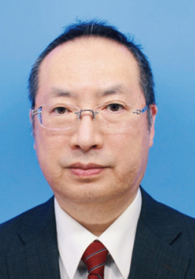 法学部同窓会 会長 山内憲